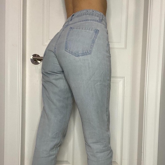 Light Blue High Waisted Cut Hem Mom Jeans - Picture 3 of 3